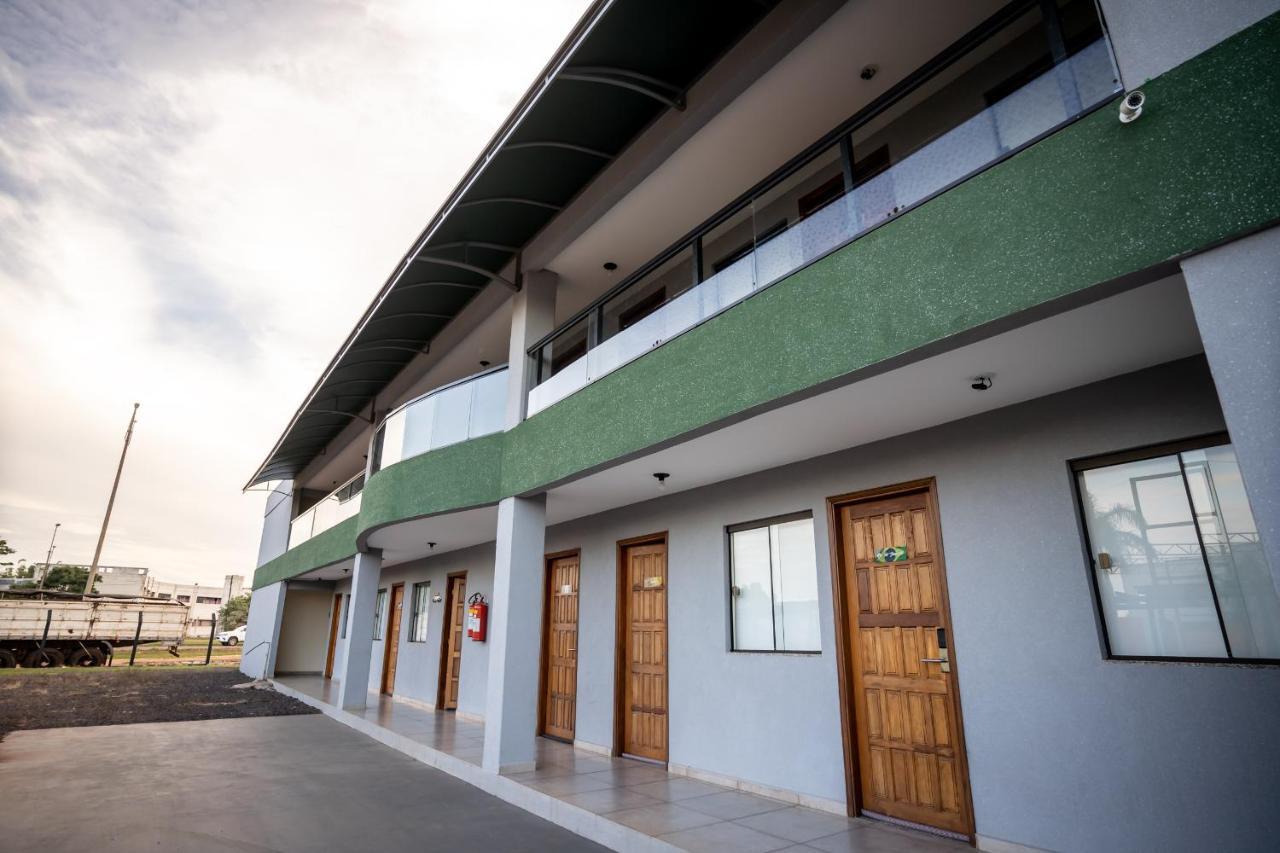 Shelter Hostel E Pousada Ponta Pora Exterior photo